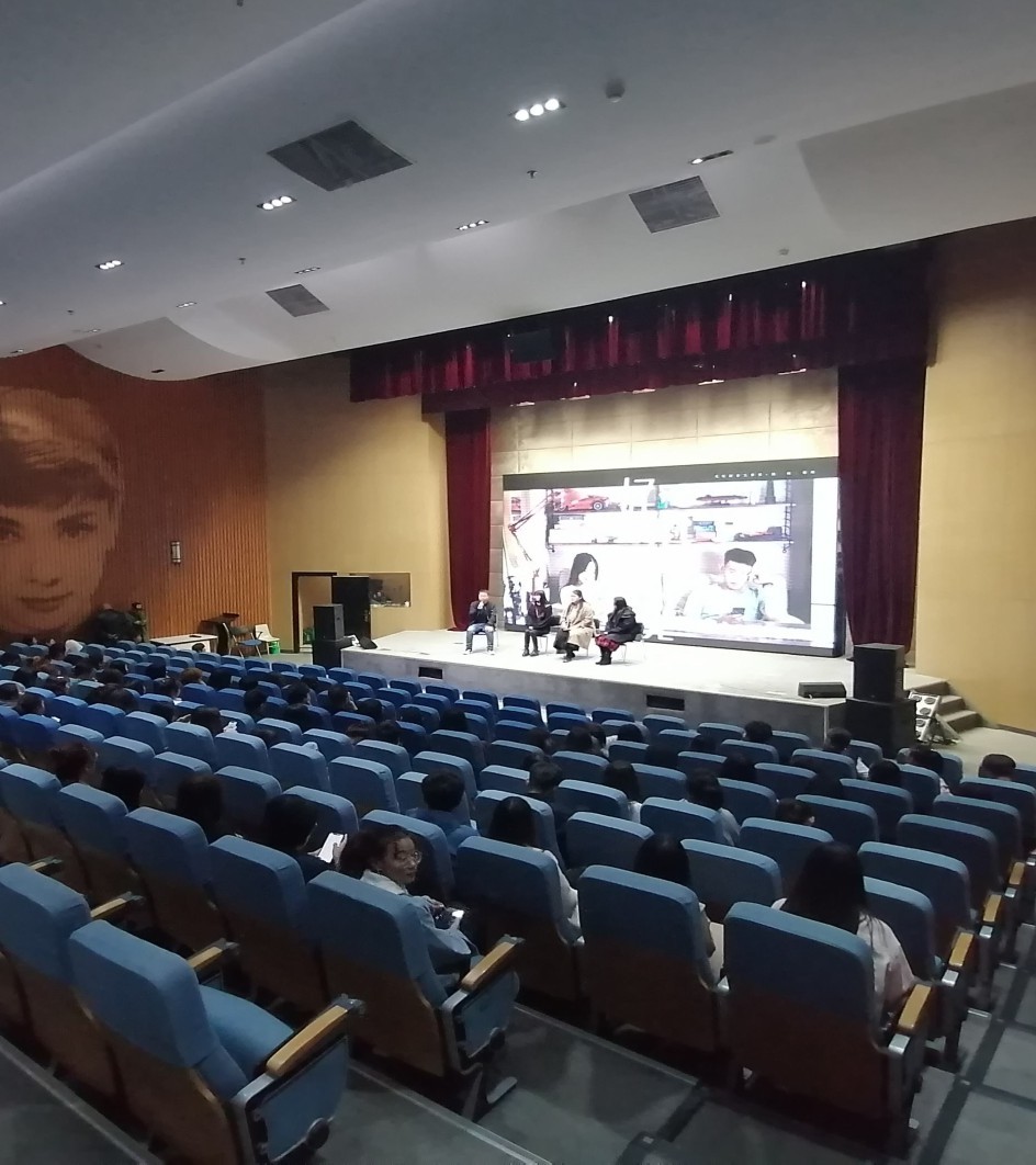 黔南州人民政府政务服务中心多功能厅