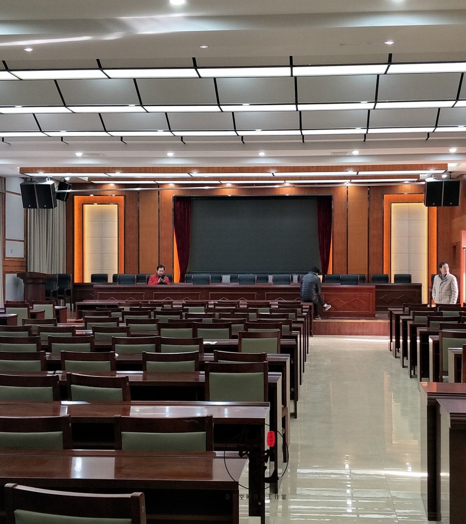 三台县人民政府多功能厅