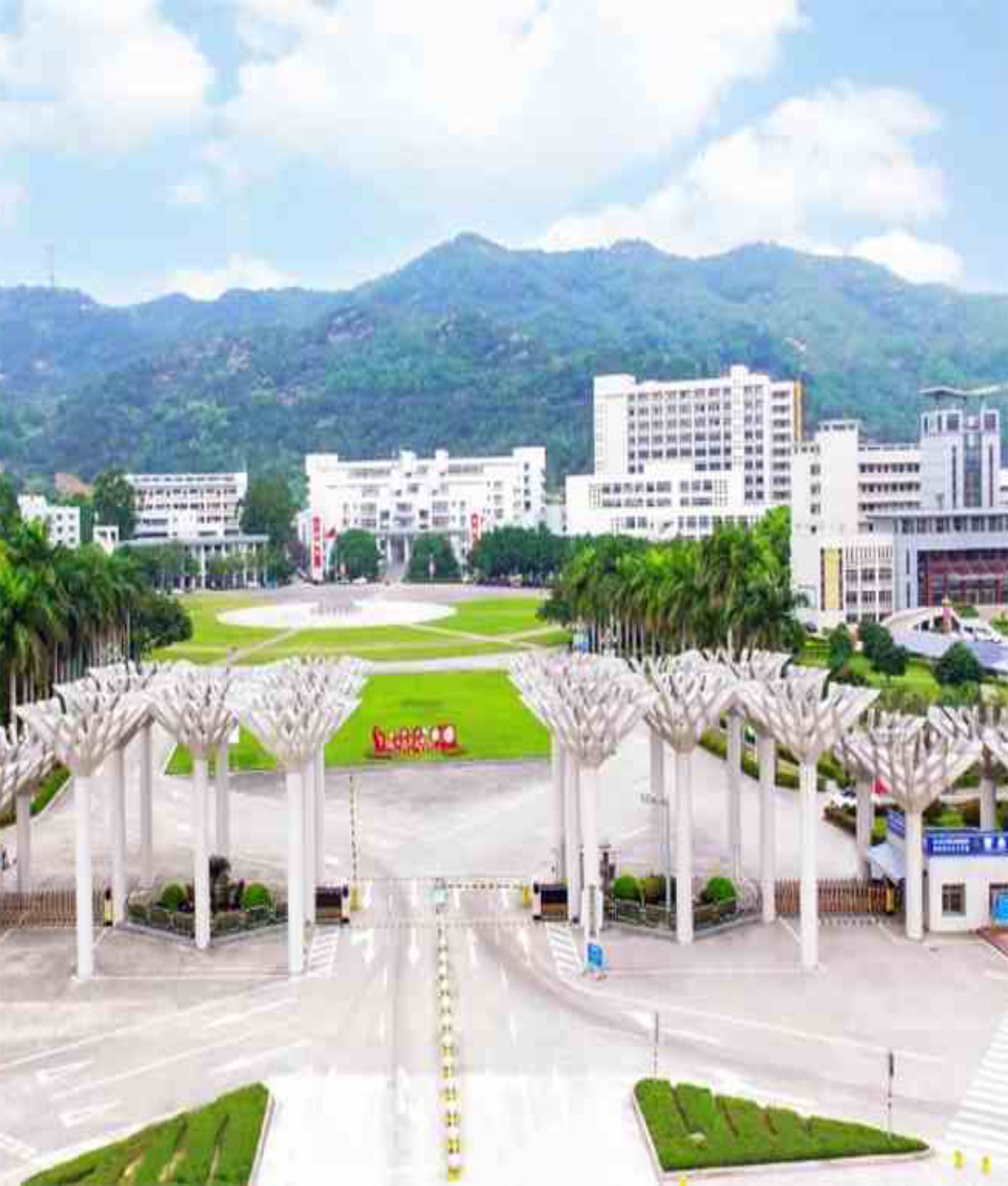 揭阳学院运动场